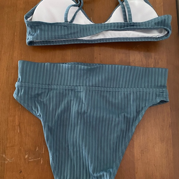 SHEIN Blue Ribbed Bikini Set - Picture 2 of 5